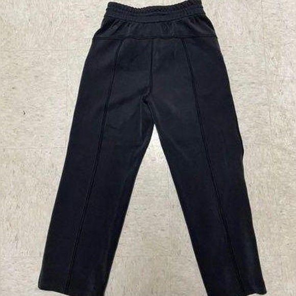 lululemon soft stream pants - Picture 1 of 3